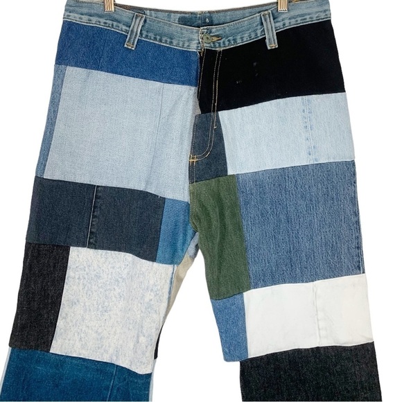 Vintage Levi's Flare Leg Jeans Size XL - Picture 3 of 8